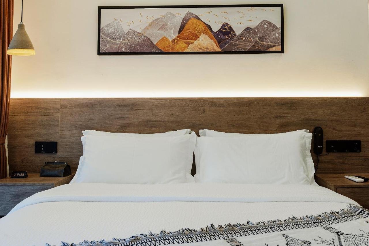 Whispering Mountains Boutique Hotel Zhangjiajie Dış mekan fotoğraf