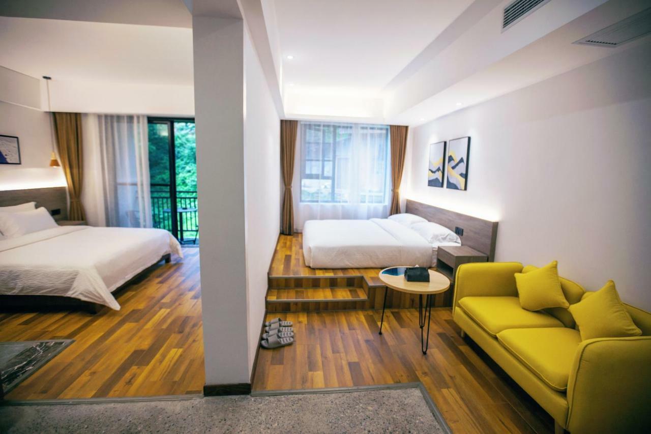 Whispering Mountains Boutique Hotel Zhangjiajie Dış mekan fotoğraf